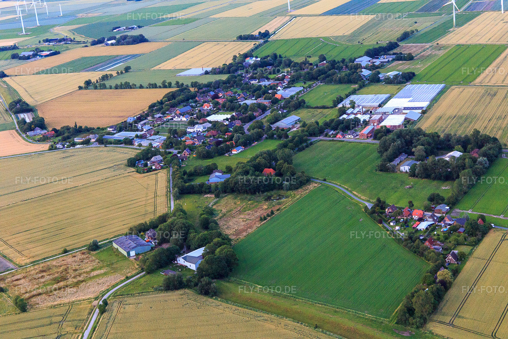 Luftbild: Dorfansicht aus Südwesten in Schülp im Bundesland Schleswig-Holstein in Deutschland. Foto: IMG_007915.jpg vom 08.07.2020 durch Werner Riehm/FLY-FOTO.de