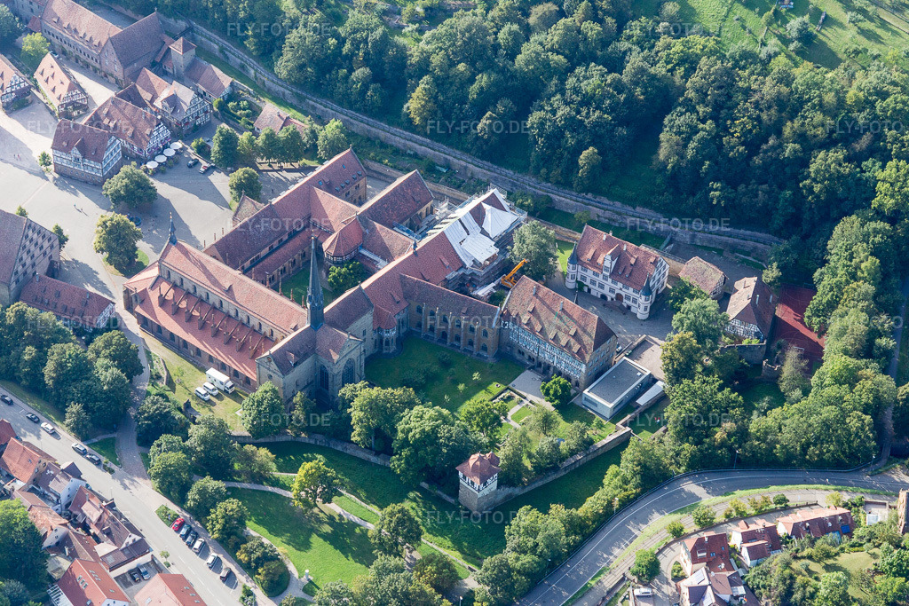 Luftbild: Gebäudekomplex des Klosters Maulbronn in Maulbronn im Bundesland Baden-Württemberg in Deutschland. Foto: IMG_093468.jpg vom 22.08.2016 durch Werner Riehm/FLY-FOTO.de