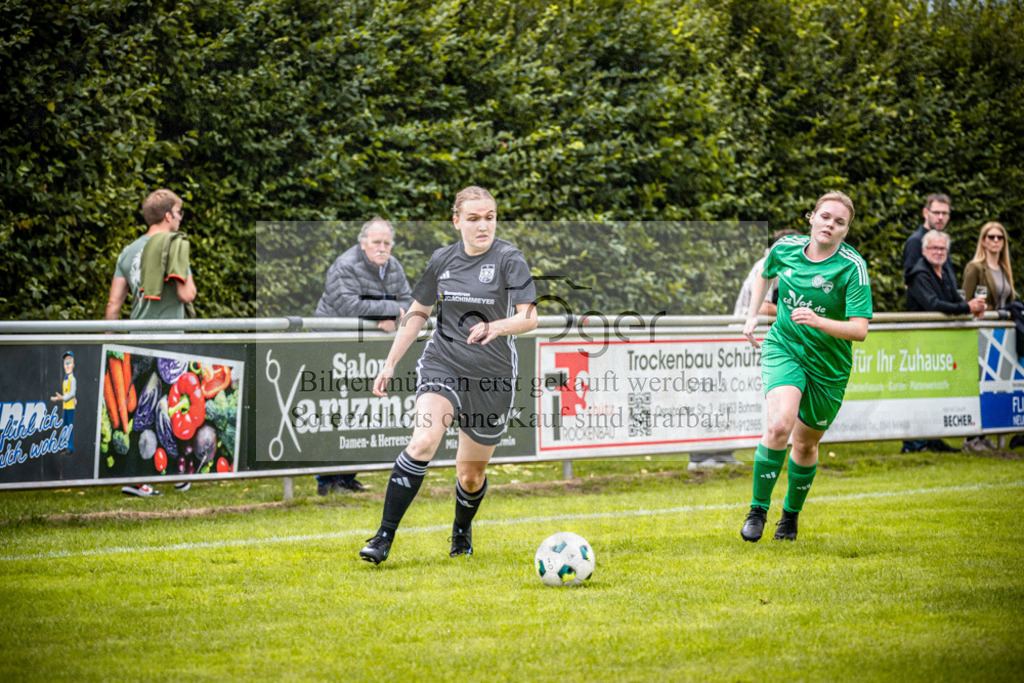 SG Bohmte/Ostercappeln/Schwagstorf - SG Hollenstede / Schwagstorf | Fr.-BZL Weser-Ems Süd · 1. Damen - SG Hollenstede / Schwagstorf · Sportplatz - Realisiert mit Pictrs.com