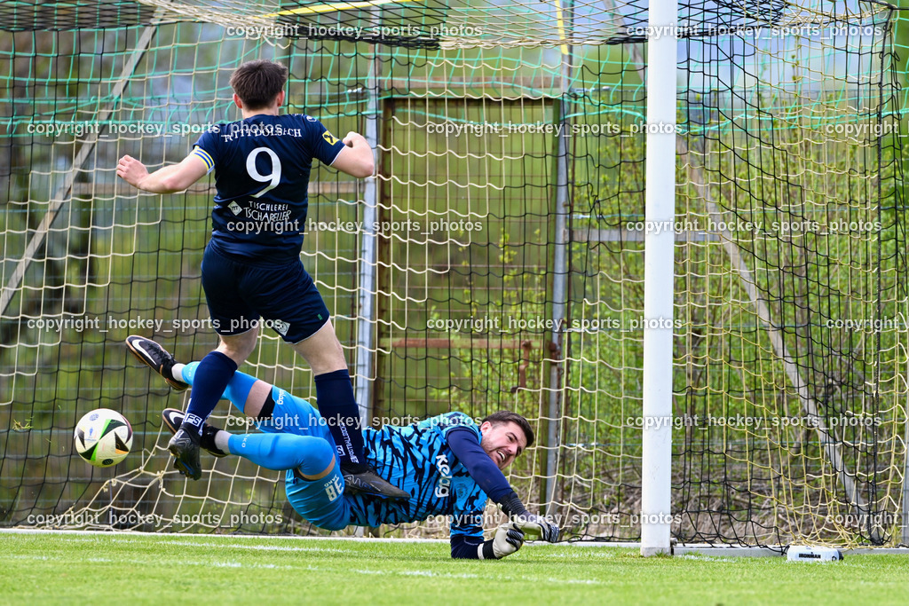 FC Faakersee vs. FC Dölsach | Flugeinlage, #9 Philipp Hochegger FC Dölsach, #38 Michael Lessiak FC Faakersee, FC Faakersee vs. FC Dölsach, FC Faakersee vs. FC Dölsach am 20.04.2025 in Finkenstein (Sportplatz Finkenstein), Austria, (Photo by Bernd Stefan)