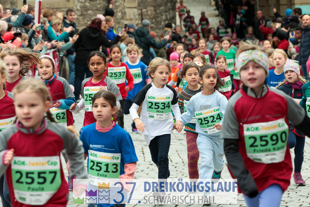 AOK JuniorCup 400m | 3Koenigslauf 2023 - Realisiert mit Pictrs.com