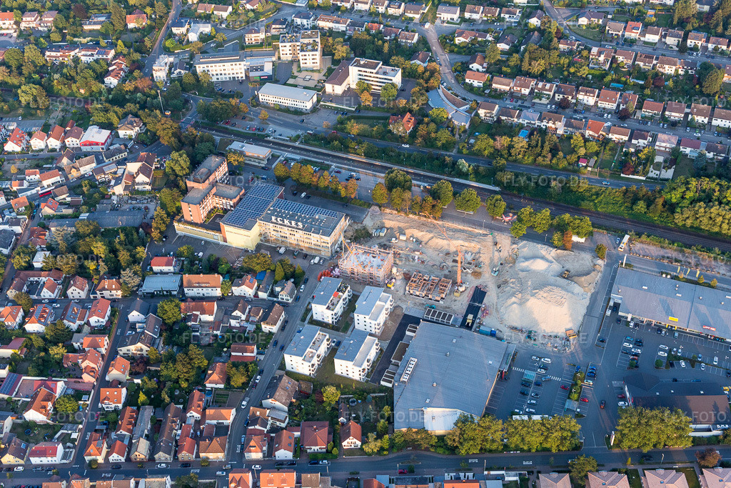 Luftbild: Erweiterungs - Neubau - Baustelle an den Gebäuden und Produktionshallen des Werksgelände der Eckes-Granini Deutschland GmbH in Nieder-Olm im Bundesland Rheinland-Pfalz in Deutschland. Foto: IMG_094723.jpg vom 21.09.2016 durch Werner Riehm/FLY-FOTO.de