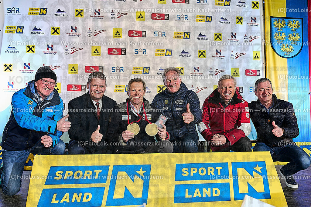 ALP4306_WCM_Siegerehrung_SG-Tagessieger_Herb Rainer | (C)FotoLois.com, Alois Spandl, World Criterium Masters Ski Alpin 2023 Hochkar, Slalom C, GS-B, SuperGiant A, Di 21. März 2023.