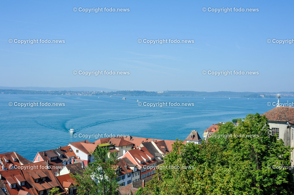 Deutschland_ Baden-Wuerttemberg_ Meersburg_ 21.06.2024-6 | 21.06.2024, Deutschland, GER, Baden-Wuerttemberg, Meersburg, im Bild Stadtansichten, Gebauede, Sehenswuerdigkeiten, Reise, Feature, Travel, Tourismus, Bodensee, Schiff, SchifffahrtMeersburg ist eine Kleinstadt im baden-wuerttembergischen BodenseekreisQuelle: Wikipedia