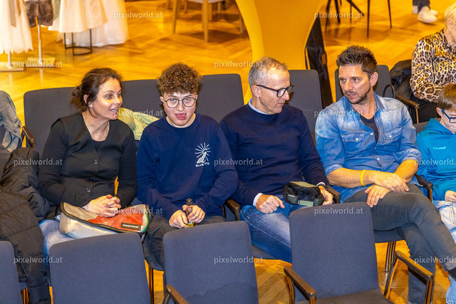 1. Wirtschaftsfrühling im Stadtsaal Feldkirchen - Tag 1 | Bildershop von pixelworld.at - Realisiert mit Pictrs.com