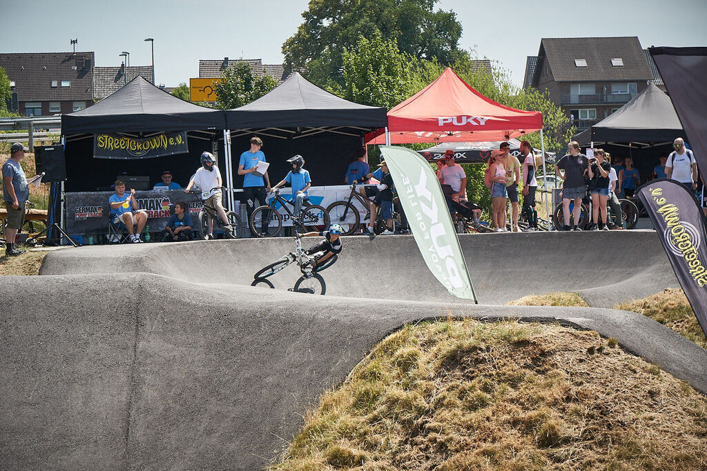 202506251-04 PM25 93@sebastiankopp | German Pumptrack Series - Realisiert mit Pictrs.com