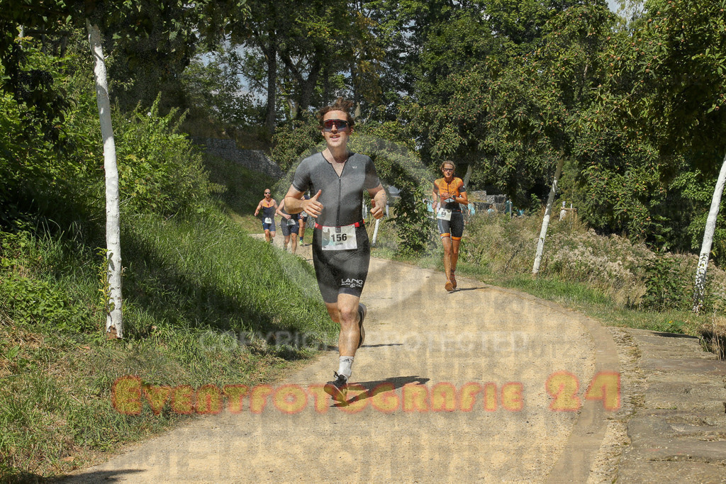 250824_1235_EX1_9841 | Sportfotografie im Rhein-Sieg Kreis, Köln, Bonn, NRW, Rheinland Pfalz, Hessen, etc. Unser Tätigkeitsfeld umfasst den Laufsport vom Volkslauf über den Marathon, Duathlon, Triathon bis zum Ultralauf wie Kölnpfad Ultra oder Schindertrail.