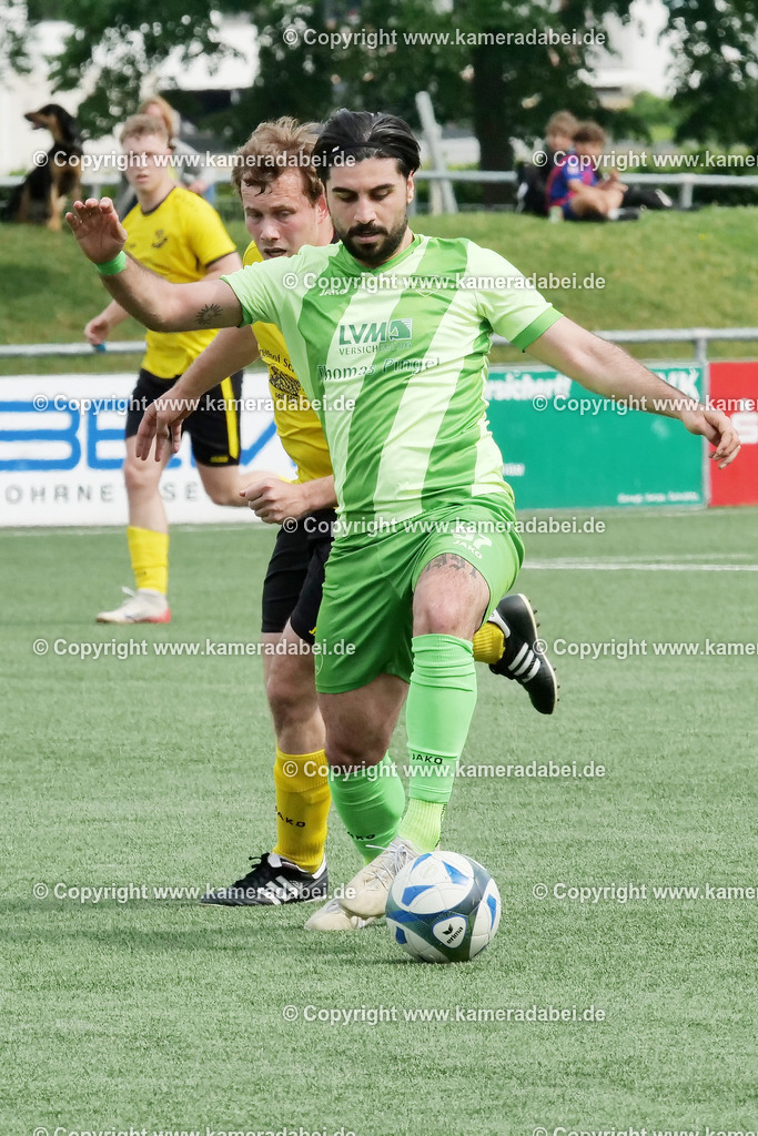 Fußball : Bezirksliga : SV 08/29 Friedrichsfeld - Borusia Veen am 10.05.2026 in Voerde Friedrichsfeld | Fußball : Bezirksliga : SV 08/29 Friedrichsfeld - Borusia Veen am 10.05.2026 in Voerde Friedrichsfeld - Realisiert mit Pictrs.com