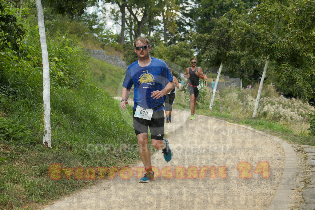 250824_1421_EX1_5918 | Sportfotografie im Rhein-Sieg Kreis, Köln, Bonn, NRW, Rheinland Pfalz, Hessen, etc. Unser Tätigkeitsfeld umfasst den Laufsport vom Volkslauf über den Marathon, Duathlon, Triathon bis zum Ultralauf wie Kölnpfad Ultra oder Schindertrail.