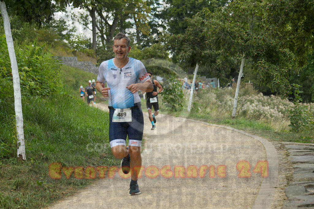 250824_1354_EX1_4210 | Sportfotografie im Rhein-Sieg Kreis, Köln, Bonn, NRW, Rheinland Pfalz, Hessen, etc. Unser Tätigkeitsfeld umfasst den Laufsport vom Volkslauf über den Marathon, Duathlon, Triathon bis zum Ultralauf wie Kölnpfad Ultra oder Schindertrail.