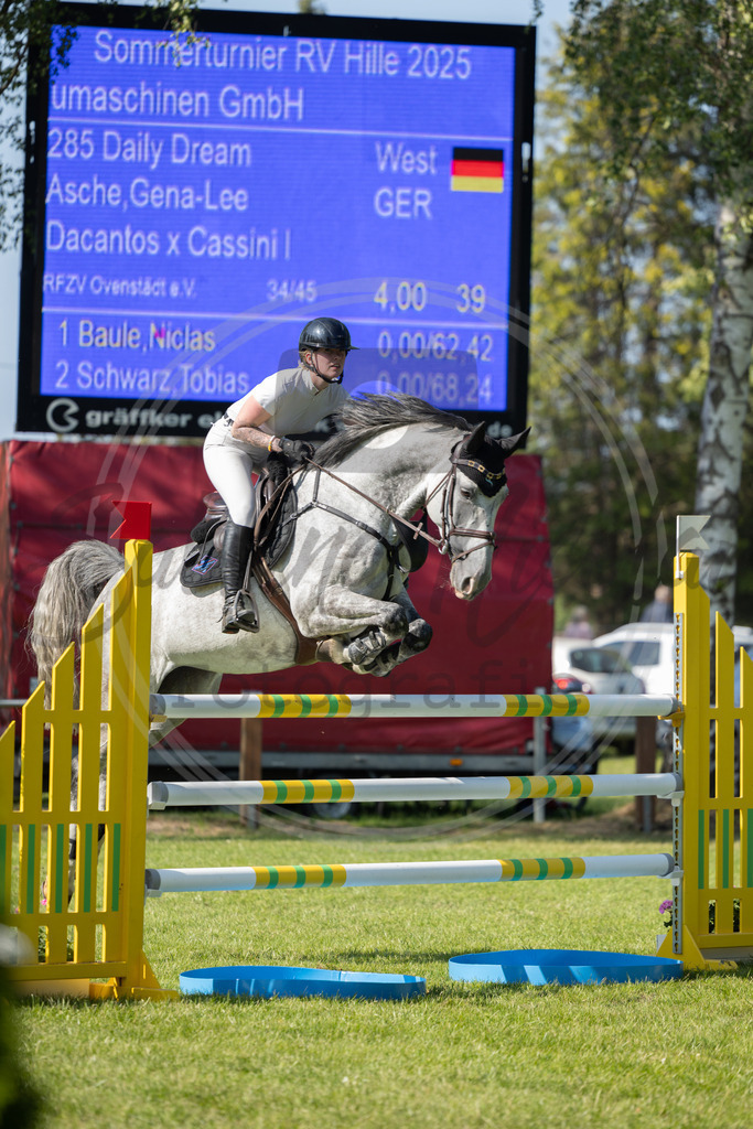 994A3233 | sabrinanicolaifotografie - Realisiert mit Pictrs.com