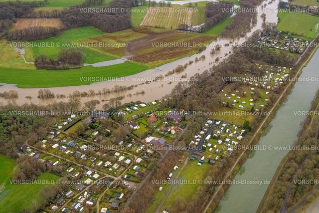 Schermbeck231204154Lippe | Luftbild vom Hochwasser der Lippe, Weihnachtshochwasser 2023, Fluss Lippe tritt nach starken Regenfällen über die Ufer, Überschwemmungsgebiet Im Aap Campingplätze, Campingplatz Die fröhliche Nachtigall, Campingplatz Wachsames Hähnchen, Campingplatz Klein Heike, Campingplatz Sybergshof, Gahlen, Schermbeck, Ruhrgebiet, Nordrhein-Westfalen, Deutschland