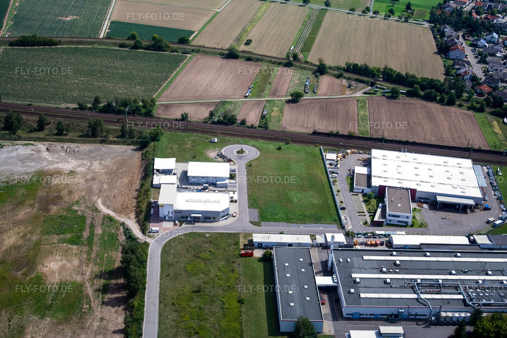 Luftbild: Industriegebiet Siemensstraße mit Hartmann & König Stromzuführungs AG und HeKa Fenster und  Türen im Ortsteil Neudorf in Graben-Neudorf im Bundesland Baden-Württemberg in Deutschland. Foto: IMG_12826.jpg vom 24.08.2008 durch Werner Riehm/FLY-FOTO.deWWW.HEKA.DE