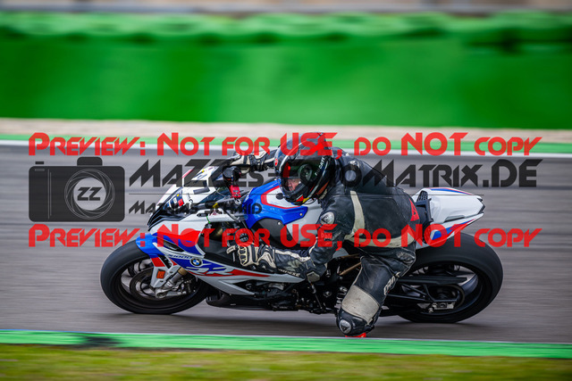 MaZZes_Fotomatrix_20240316_6007705_6566 | Fotograf Mathias Schmid
Sportfotograf,
Eventfotograf,
Hochzeitsfotograf,
Portraitfotograf