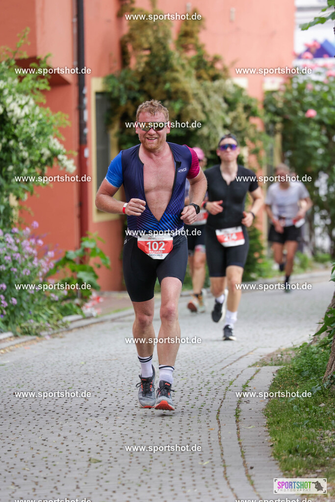 KSZ_8988 | Stadttriathlon Erding 2025. #yourpictrs #sportshot_your_pictrs @Sportshotphotography #stadttriathlonerding Copyright: www.sportshot.de