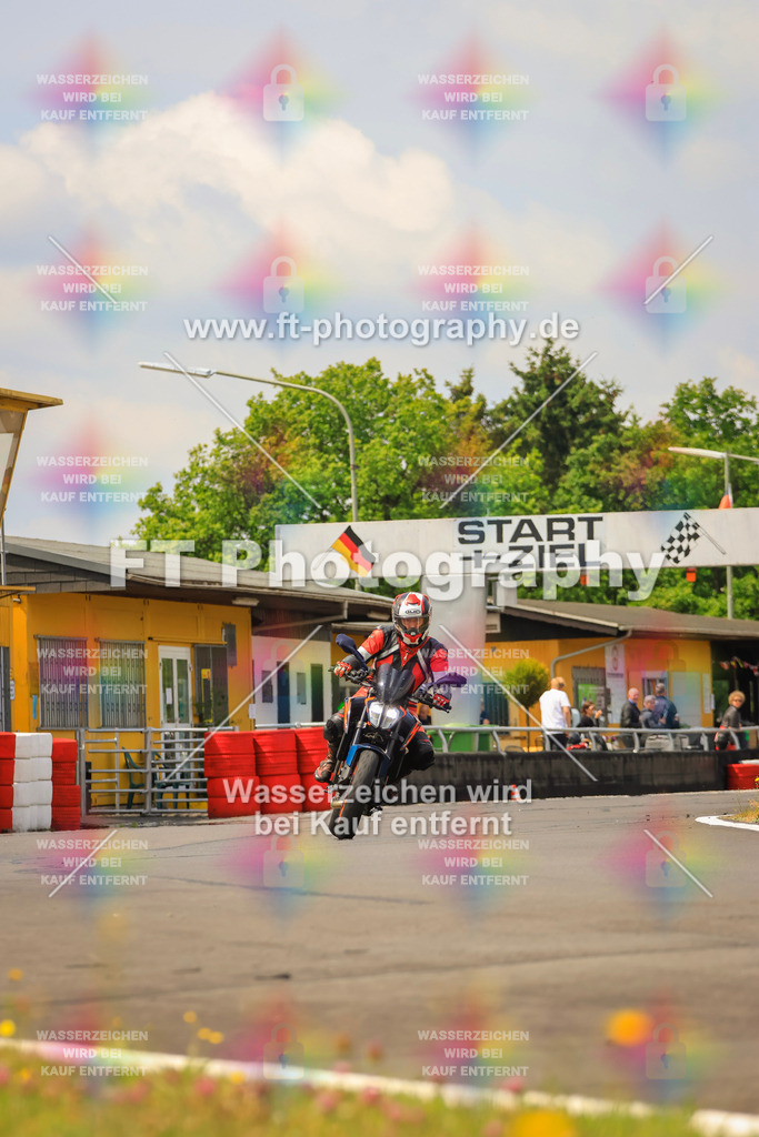 _DSK2444 | Hier findet Ihr Bilder von Touristenfahrten auf der Nürburgring Nordschleife oder von anderen Veranstaltungen die ich besucht habe. Viel Spass beim Durch Schauen 