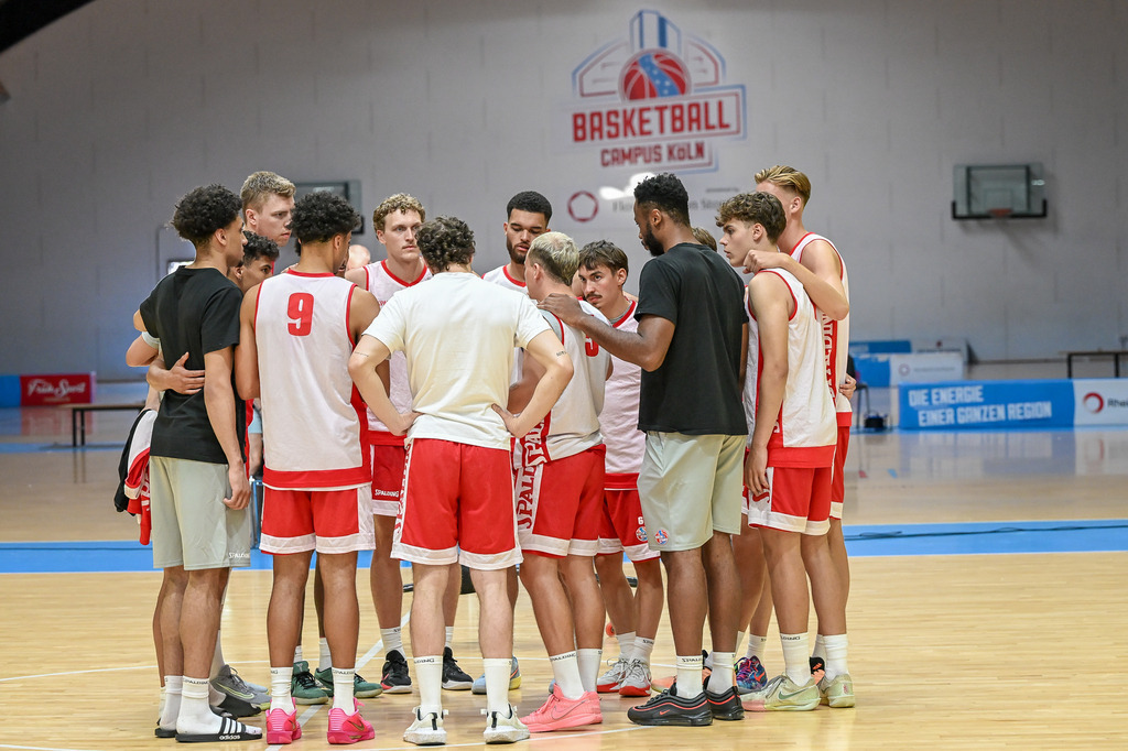 rsk_009 | Fotos von Basketballspielen aus dem Raum NRW fotografiert von Gero Mueller-Laschet und Daniel Schaefer - Realisiert mit Pictrs.com