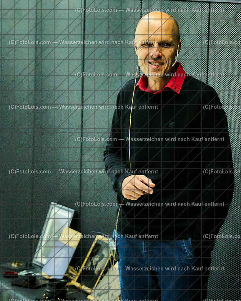 ALP8567_Linz_ARS-Elektr_Hofstaetter Markus | (C)FotoLois.com, Alois Spandl, Linz an der Donau - ARS Elektronica Center, Multimediashow über Nassplattenfotografie von Markus Hofstätter, Fr 13. Oktober 2023.