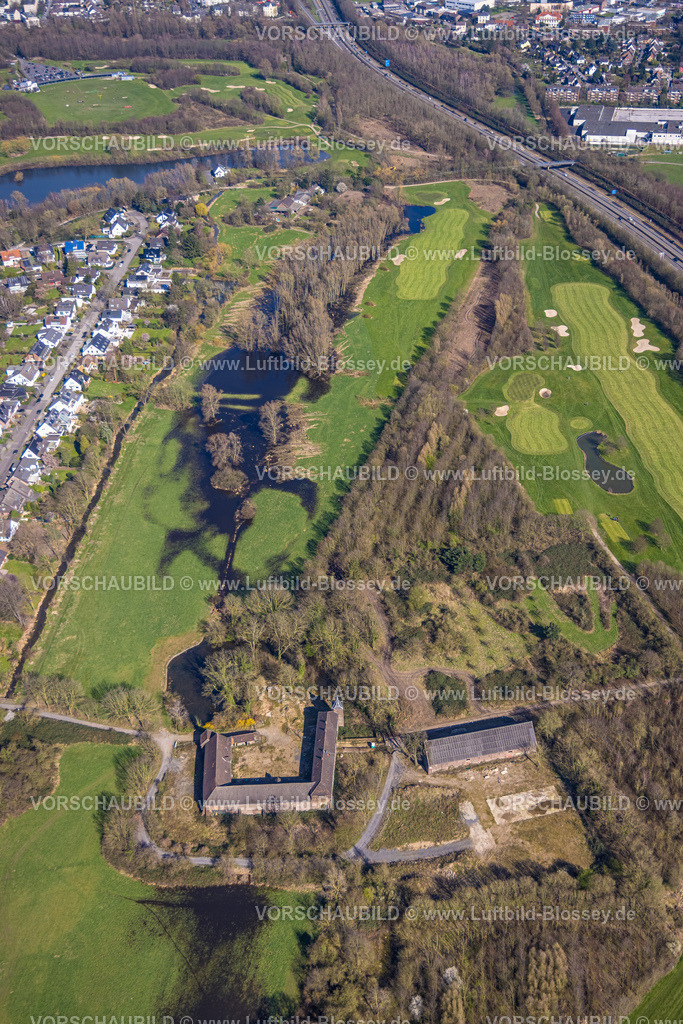 Duisburg240303027 | Luftbild, Gut Haus Böckum, Wasserburg und mittelalterlicher Adelssitz am Böckumer Burgweg, Golfplatz Huckingen und Remberger See, Huckingen, Duisburg, Ruhrgebiet, Nordrhein-Westfalen, Deutschland, Duisburg-S