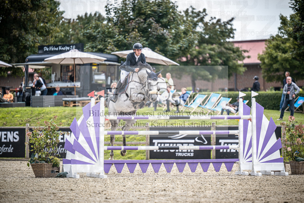 DOS_5448 | Entdecke hochwertige Reitturnierfotos von Foto Oger. Professionell, emotional und authentisch – jetzt Lieblingsmomente im Shop bestellen.Deutschlandweite Turnierfotografie. - Realisiert mit Pictrs.com