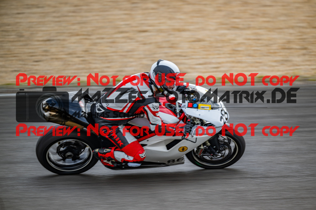 MaZZes_FotoMatrix_230719_100 | GELB