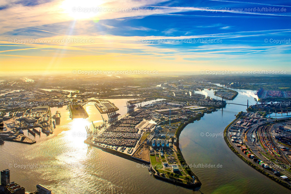 Hamburg_Tollerort_Containerterminal_ELS_4432091022 | HAMBURG 09.10.2022 Containerterminal im Containerhafen des Überseehafen Container Terminal Tollerort in Hamburg. // Container Terminal in the port of the international port Container Terminal Tollerort in Hamburg. Foto: Martin Elsen