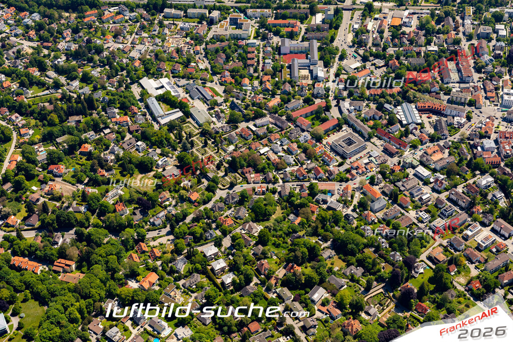 Aktuelles Luftbild von  Starnberg - Die Luftaufnahme wurde 2021 mittels UL-Flugzeug erstellt ( keine Drohne ) - hochauflösende Kamera-Systeme von  Canon -Beste Qualität - Für grossformatige Ausdrucke geeignet. Die Geschenkidee !