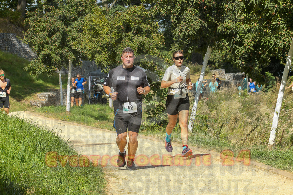 250824_1238_EX1_0002 | Sportfotografie im Rhein-Sieg Kreis, Köln, Bonn, NRW, Rheinland Pfalz, Hessen, etc. Unser Tätigkeitsfeld umfasst den Laufsport vom Volkslauf über den Marathon, Duathlon, Triathon bis zum Ultralauf wie Kölnpfad Ultra oder Schindertrail.