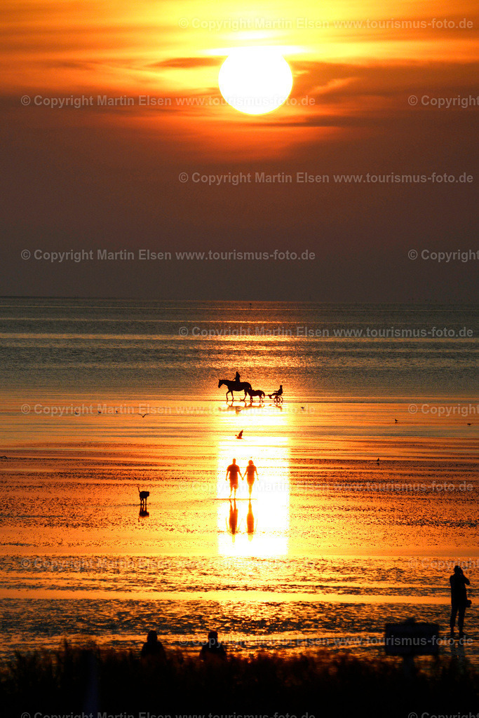Cuxhaven_ELS3662190713a | Cuxhaven - Aufnahmedatum: 16.07.2013, Aufnahmehöhe:  m, Koordinaten:  - , Bildgröße: 4912 x  7360 Pixel - Copyright 2013 by Martin Elsen, Kontakt: Tel.: +49 157 74581206, E-Mail: info@schoenes-foto.deSchlagwörter: - Realisiert mit Pictrs.com