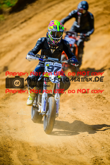 MaZZes_FotoMatrix_240512_6007705_9880 | S4