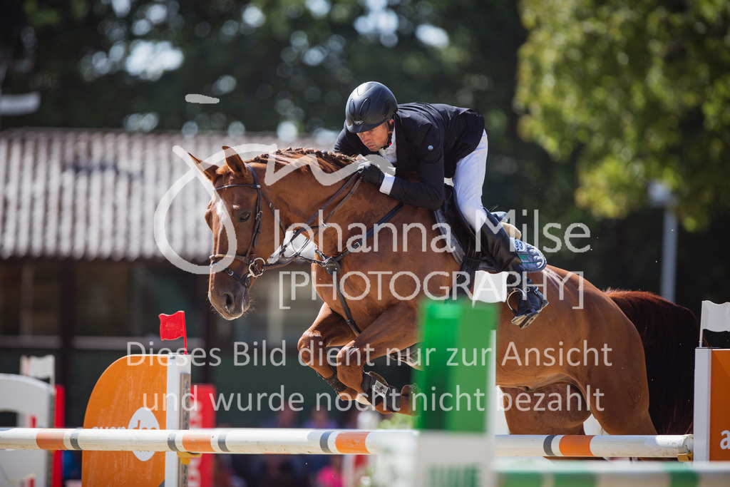 220828_Delbrueck_GrosserPreis-609 | Deine schönsten Turniermomente als professionelle Fotos! Entdecke hochwertige Pferdesport-Fotografie im Online-Shop. Jetzt Fotos finden & bestellen!