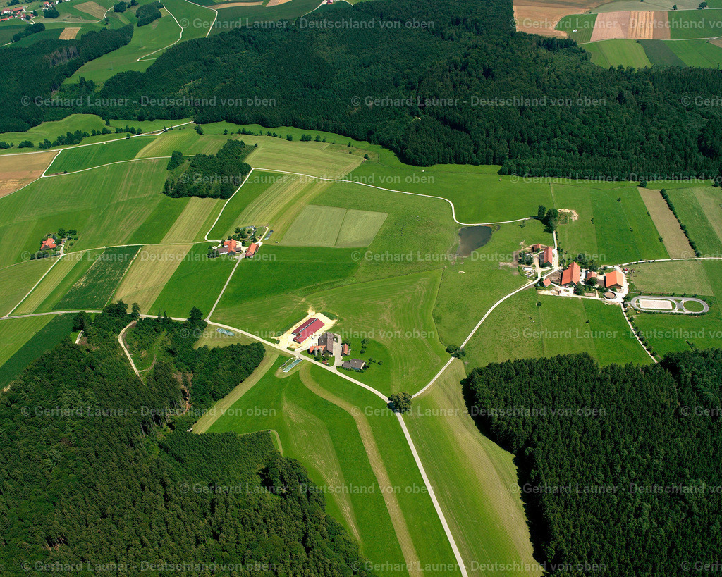 2403719 | Online-Shop für Luftbilder aus Deutschland. Seit über 45 Jahren baut Gerhard Launer das Luftbildarchiv mit unterschiedlichsten Themen stetig weiter aus.