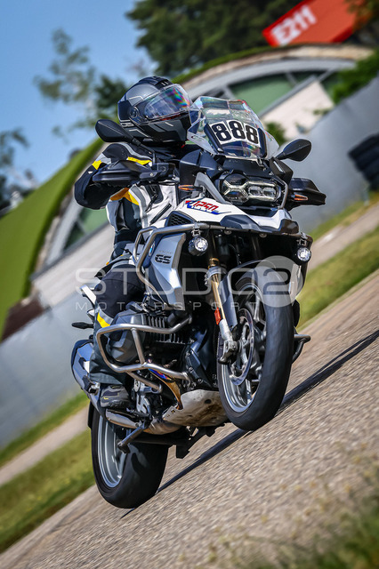 0888-260530DCB-051_888 | Deine Full-Service-Agentur für ✔️Videoproduktionen und ✔️Motorsportfotografie Jetzt Angebot anfragen!