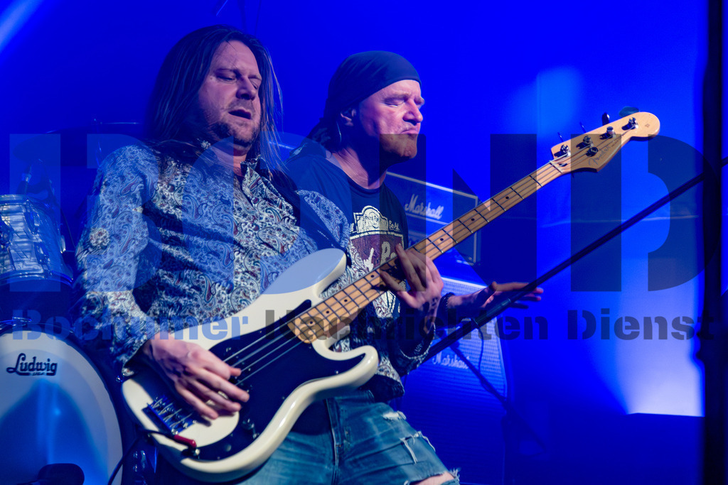 SES_NURPUR20250102-54 | bond - Realisiert mit Pictrs.com