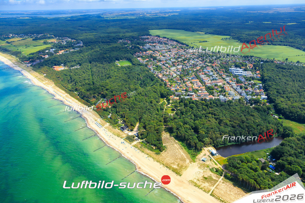 Die Luftaufnahme der Stadt Graal Müritz wurde vom UL-Flugzeug heraus erstellt ( keine Drohne )- hohe Auflösung für beste Qualität
