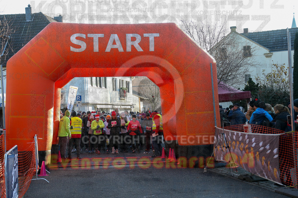 241201_1030_EX1_8209 | Sportfotografie im Rhein-Sieg Kreis, Köln, Bonn, NRW, Rheinland Pfalz, Hessen, etc. Unser Tätigkeitsfeld umfasst den Laufsport vom Volkslauf über den Marathon, Duathlon, Triathon bis zum Ultralauf wie Kölnpfad Ultra oder Schindertrail.