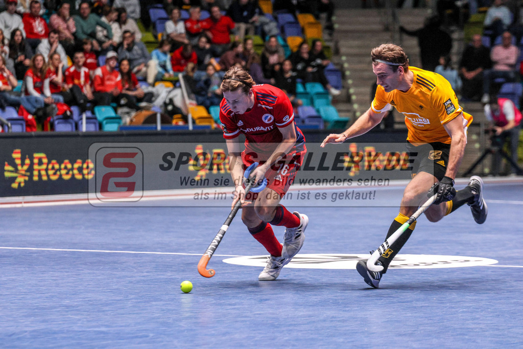 MJ_20230204-HTHC-MHC-M-22 | Peer Henrichs (Mannheimer HC #16), Harvestehuder THC - Mannheimer HC am 4.2.2023 in der Ballsporthalle, Frankfurt am Main