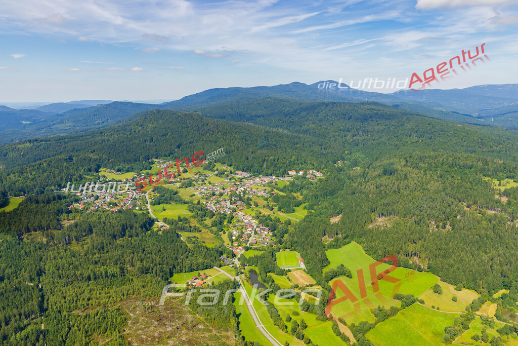 rabenstein-zwiesel-luftbilder-maps-7512-jahr-2025 | Schöne Luftaufnahme Rabenstein Zwiesel - Die Luftaufnahme wurde 2025 vom Flugzeug heraus erstellt ( keine Drohne ) - Hochauflösende Luftaufnahme - für professionelle Ausdrucke geeignet. Die Geschenkidee !Mit Lizenz und Bildrechte bestellbar