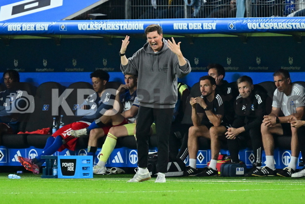 KBS Picture_HSV-FCStPauli_048 | Polzin Merlin Trainer (HSV) ist richtig sauer ,Sportplatz :  Volksparkstadion,Hamburger Derby, - Realisiert mit Pictrs.com