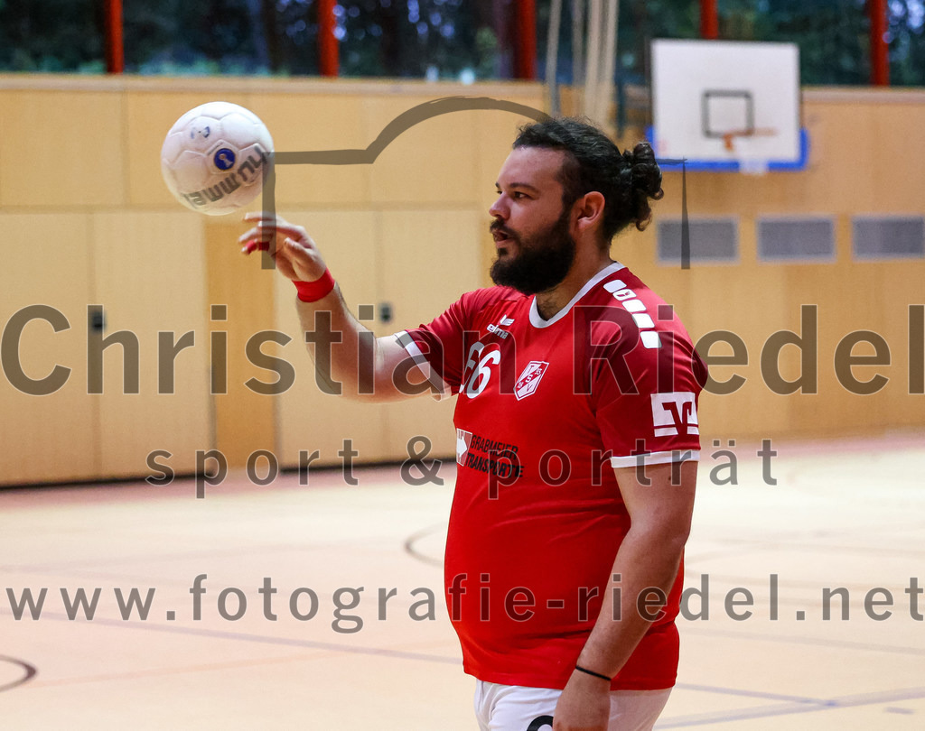 2022-10-01_001_SpVgg_Altenerding_II_gegen_TSV_Taufkirchen-Vils | Erding, Deutschland, 01.10.2022:
Handball, Bezirksklasse Männer 2022 / 2023, 1. Spieltag, SpVgg Altenerding II gegen TSV Taufkirchen/Vils, Endergebnis: 21:32

Patrick Mühlenbeck (TSV Taufkirchen/Vils, #66)

Foto: Christian Riedel / fotografie-riedel.net