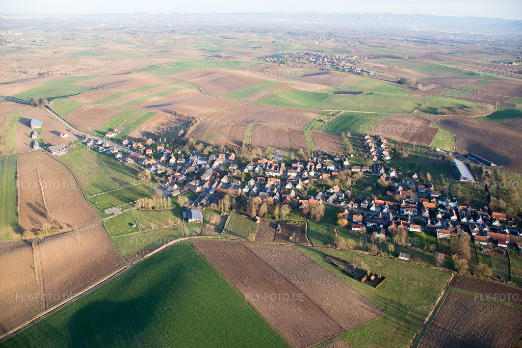 Luftbild: Ortsansicht in Siegen im Bundesland Bas-Rhin in Frankreich. Foto: IMG_086012.jpg vom 06.02.2016 durch Werner Riehm/FLY-FOTO.de