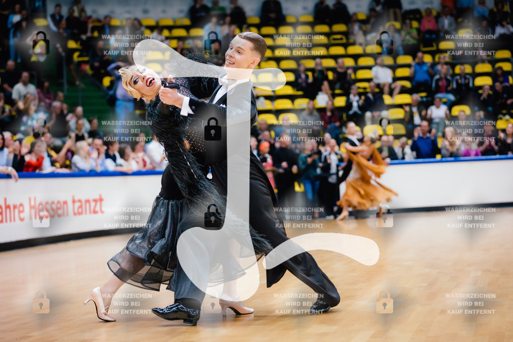 Hessen Tanzt WDSF International Open Standard 3rd (29) Romans Dobrecovs _ Violetta Levchenko (Latvia)-2025-05-17-0324 | Webshop for digital downloads and prints of dance sport, event & show photographer Julian Link - Realisiert mit Pictrs.com