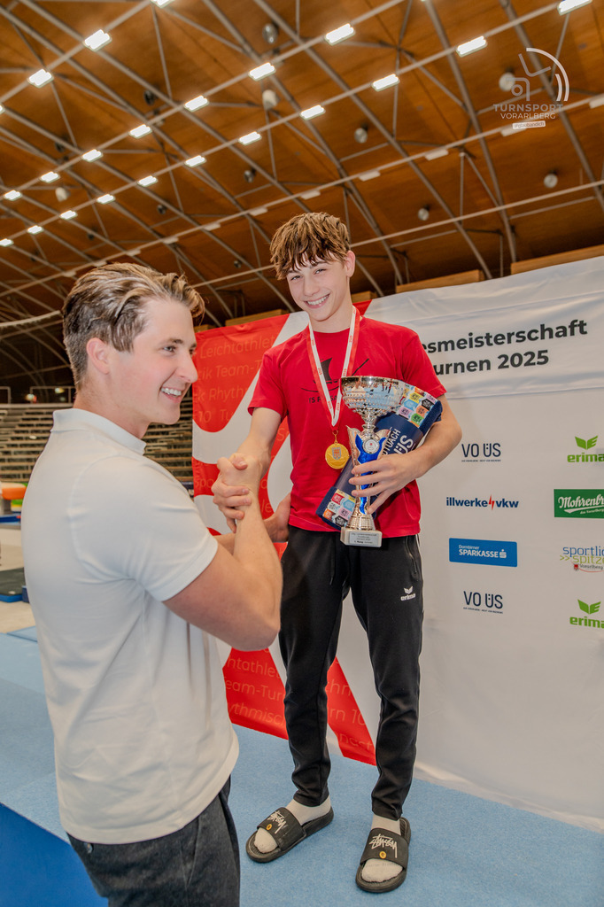 DSC_1740 | "Fussifoto.com – Ihr Ansprechpartner für hochwertige Fotografie! Entdecken Sie kreative Bilder und professionelle Dienstleistungen. Kontaktieren Sie uns für Ihre Projekte!"