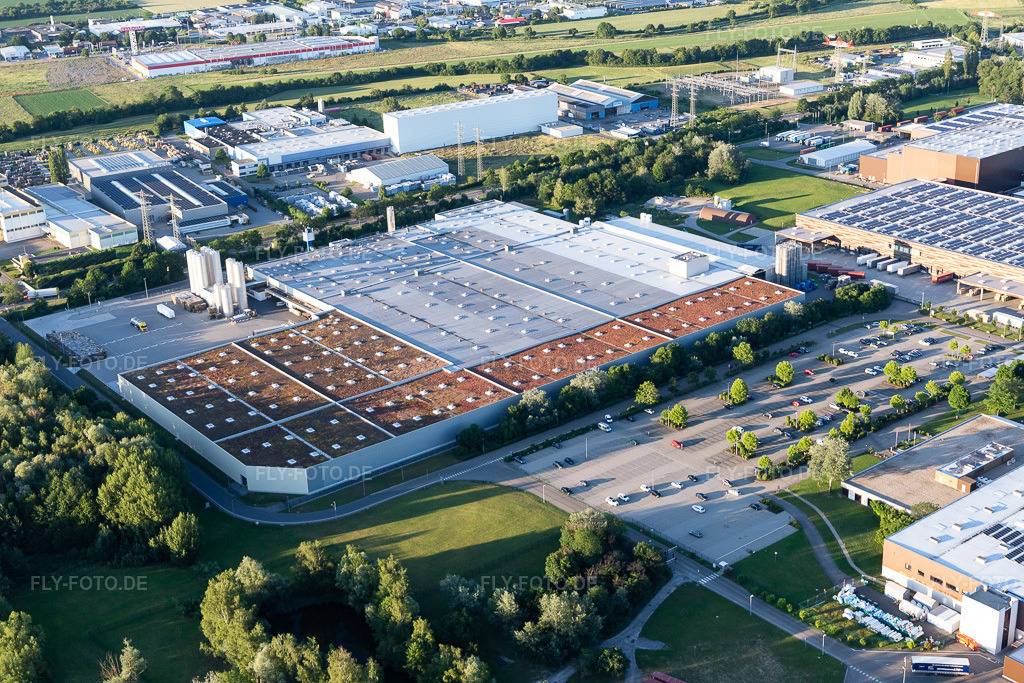Luftbild: Refresco Group in Bruchsal im Bundesland Baden-Württemberg in Deutschland. Foto: IMG_115277.jpg vom 13.06.2019 durch Werner Riehm/FLY-FOTO.de