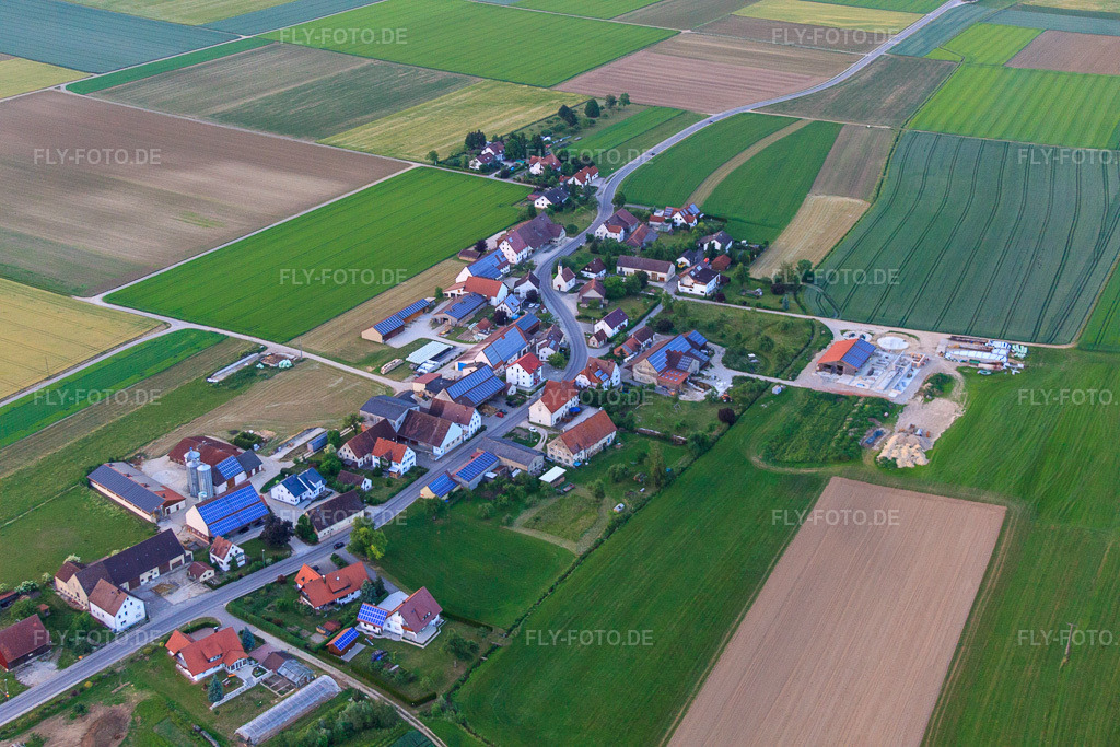 Luftbild: Molkeweg im Ortsteil Schlechtenfeld in Ehingen im Bundesland Baden-Württemberg in Deutschland. Foto: IMG_67583.jpg vom 08.06.2014 durch Werner Riehm/FLY-FOTO.de