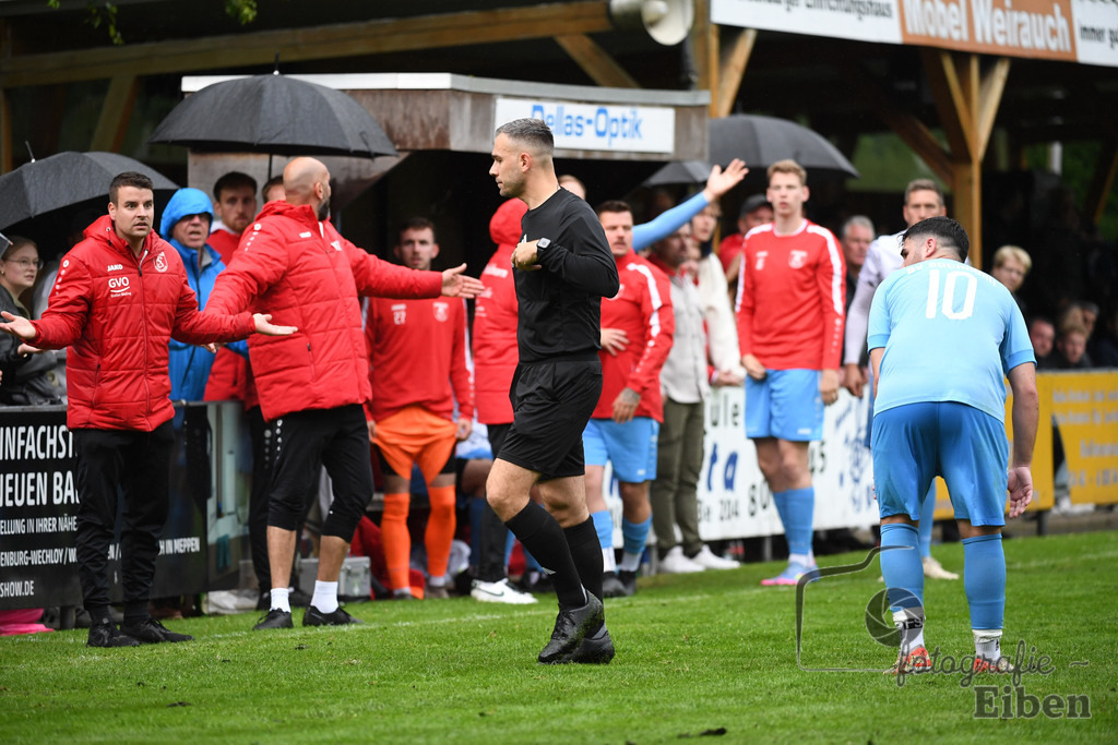 BV Bockhorn-SG FriPe | Relegation zur Kreisliga; BV Bockhorn (weiß)-SG FriPe (rot) am 05.06.2025 in Oldenburg/Ofenerdiek (Lagerstraße), Photo: Philip Eiben 2025 - Realisiert mit Pictrs.com