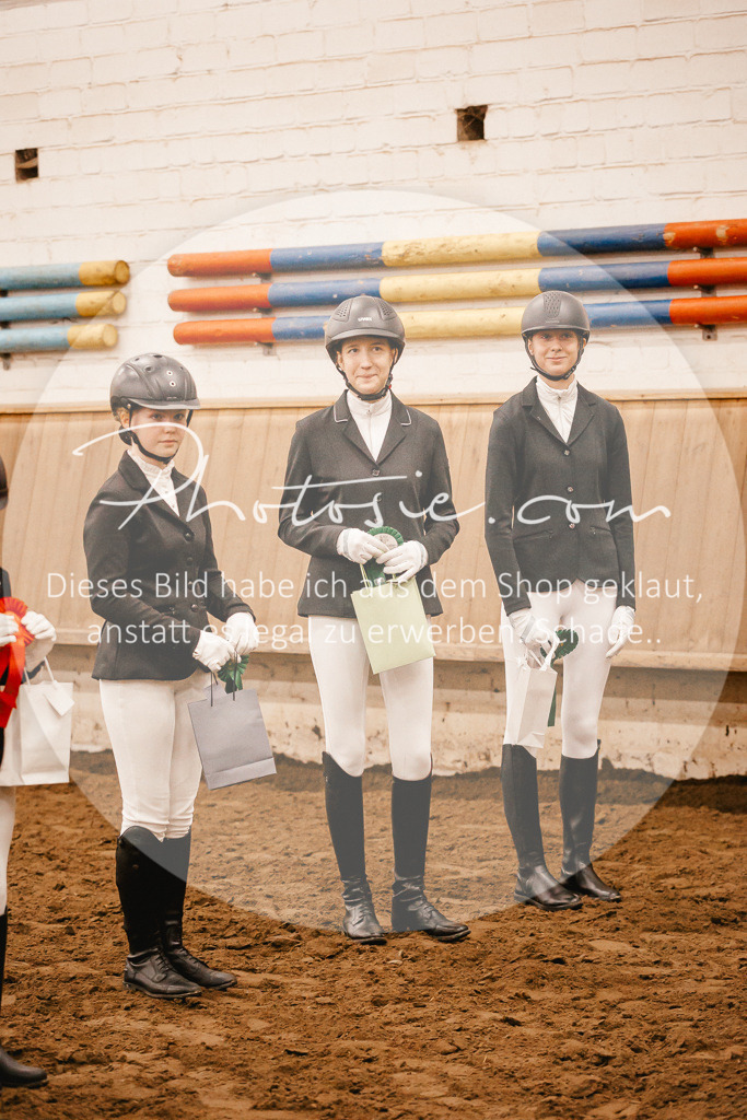3I6A6607 | Stimmungsvolle Portraits und Reitsportfotografie im Ruhrgebiet und im Münsterland.

Pferdefotografie, Hundefotografie, Tierfotografie, Reportagen, Portraits von Tier und Mensch, Turnierfotografie in Bochum, Recklinghausen, Marl, Haltern am See, Dülmen.. - Realisiert mit Pictrs.com