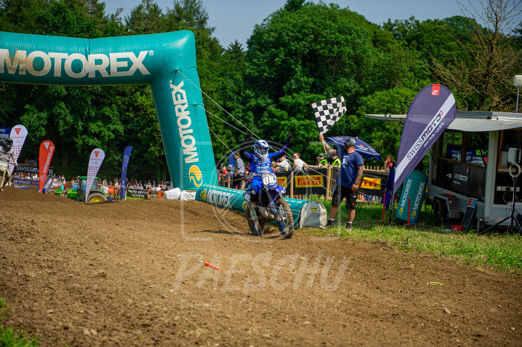 MX 2 (684) | Paeschuphoto Shop - Wer nicht sucht der auch nicht findet.Ob Motocrossbilder oder von einem besuchtem Spiel, Hauptsache Action. - Realisiert mit Pictrs.com