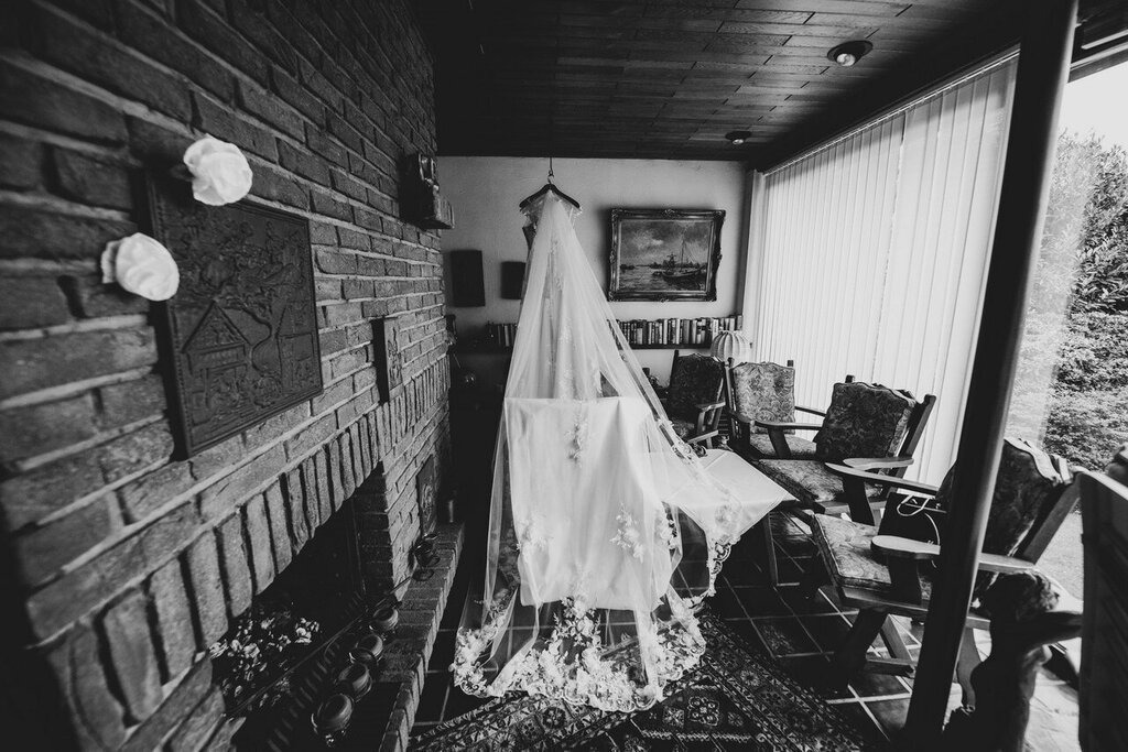 Get_Ready_Hochzeitsfotos_002 | Mein Name ist Arkadius. Ich fotografiere Ihre Hochzeit in Frankfurt und im Umkreis von 200 km. Als Fotograf bin ich noch bekannt im Bereich Business- und Modefotografie.