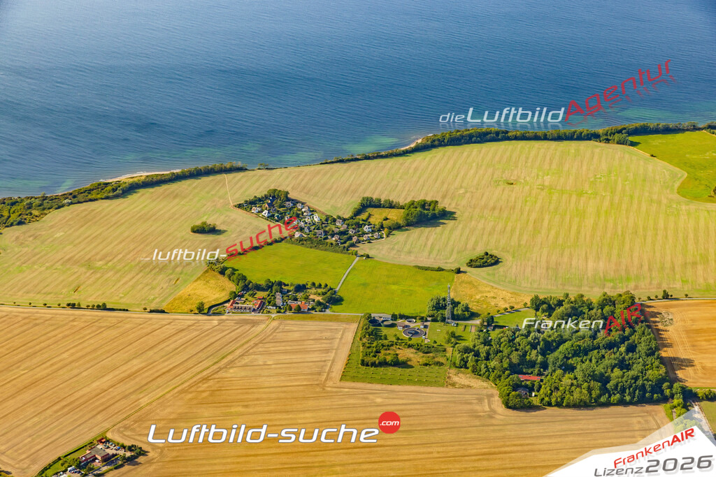 Schrägluftbild  Goos  Dranske - Das Luftbild wurde 2025 vom UL-Flugzeug heraus erstellt (ohne Drohne- keine Drohnenaufnahme ) - Hochauflösende Luftaufnahme -Nicht vergleichbar mit Google Maps oder Satelittenbilder- Die Geschenkidee !Mit Lizenz und Bildrechte bestellbar